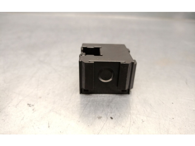 Pojistková skříňka 25230AA010, 25230AA010 Nissan Micra C+C 2017