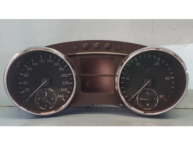 Панель приборов A2515401848, A2515406611   Mercedes-Benz R W251       