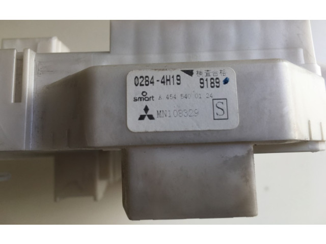 Pojistková skříňka 02844H19, A4545400124 Smart ForFour 2006