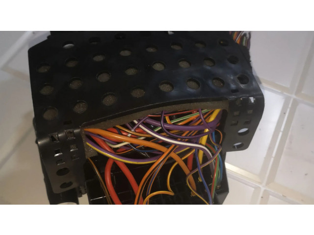 Блок предохранителей 94FG14A073AA, 5S5T14401RAE Ford Ka