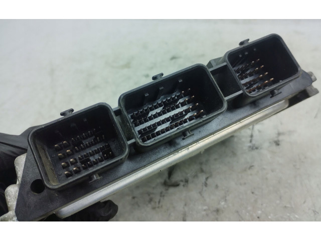 Блок управления двигателем ECU       Renault Scenic RX   -  года   