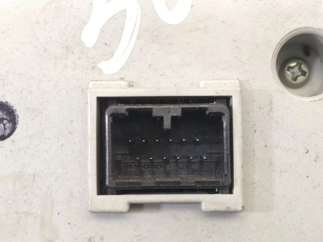 Блок управления климат-контролем T8K-G82   Honda HR-V