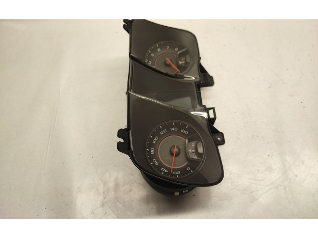 Панель приборов 22854710 Chevrolet Camaro