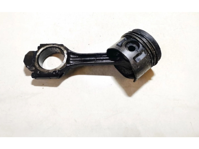 Поршень с шатуном Volkswagen Golf III