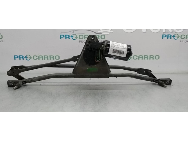 Моторчик дворников     Volvo 440