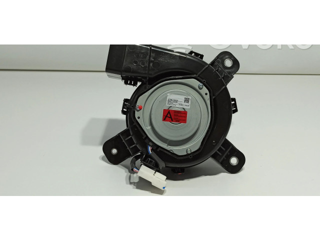 Vstřikovač 67R-010213   Infiniti FX  pro benzínový motor 0.0  