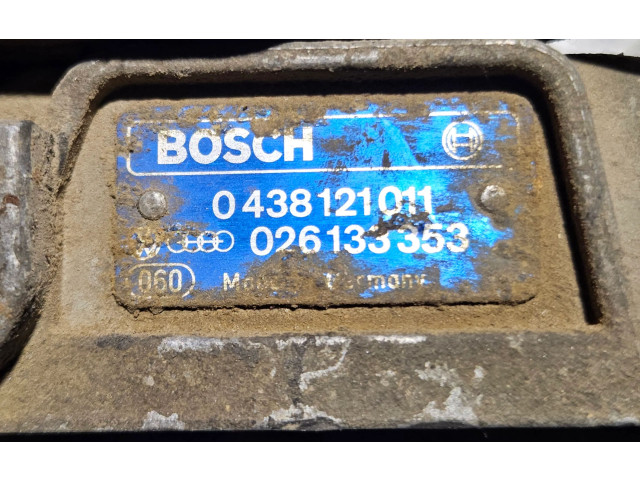 Топливная рампа 0438121011, 026133353 Audi 80 90 B3