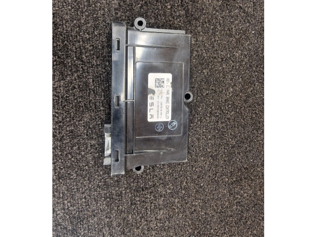 Модуль управления ручным тормозом 100761800J Tesla Model S