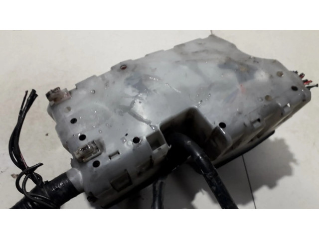   Pojistková skříňka    Mazda 5 2008