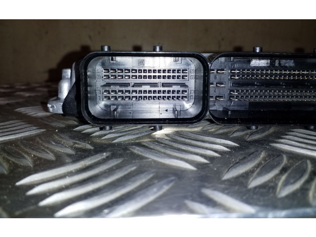 Řídící jednotka 038906016AK, 0281014255 Volkswagen Transporter - Caravelle T5 2009