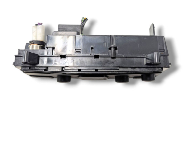 Блок управления кондиционером 30746022 Volvo V70