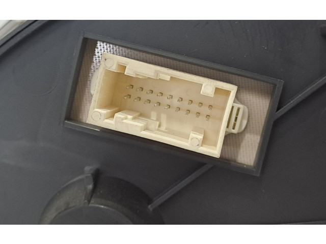 Přístrojová deska  Citroen Berlingo 2010   