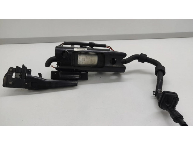 Насос топлива (в топливном баке)