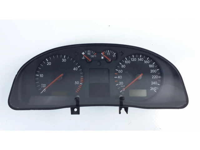 Přístrojová deska Volkswagen PASSAT B5 1999 3B0920822A, 3B0920822