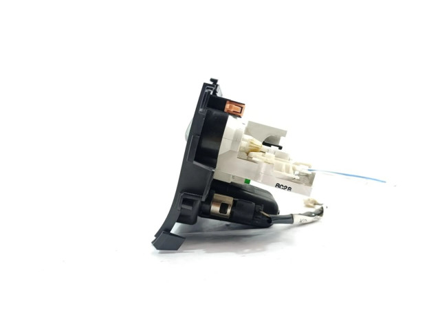 Блок управления климат-контролем 3946051K00 Suzuki Splash