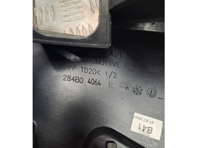 Блок предохранителей 284B05064 Dacia Sandero III