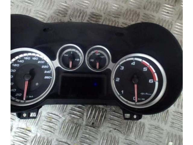 Přístrojová deska Alfa Romeo Mito 2011