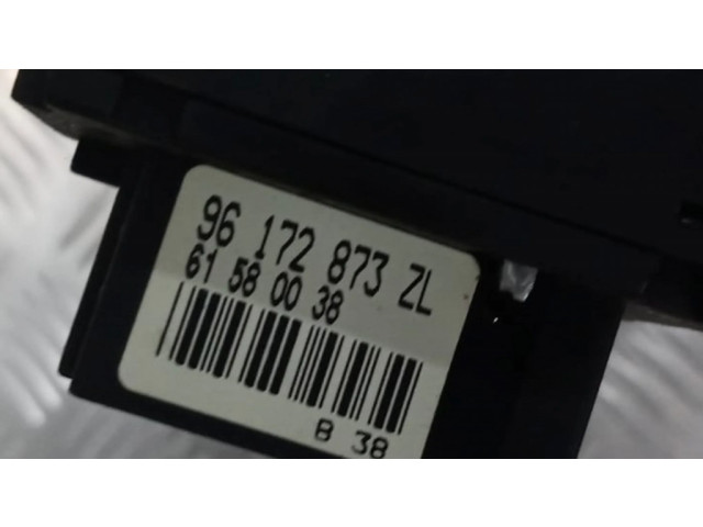 Ручка стеклоочистителей 96172873ZL, 61580038 Citroen Xsara Picasso