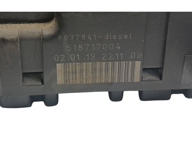 Блок предохранителей 8637841, 518717004 Volvo S60