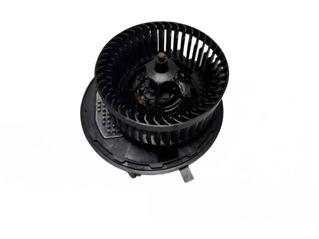 Вентилятор печки 5Q1819021A, 5Q0907521E Skoda Octavia Mk3 (5E)
