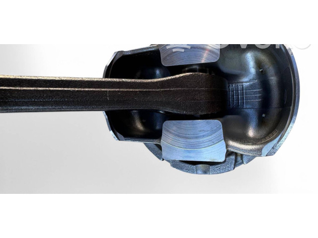 Píst 484305DH2A   Infiniti Q30    651930 