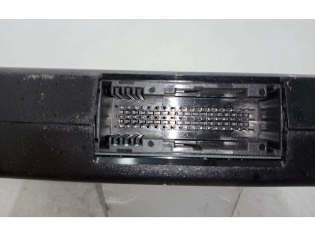 Блок управления двигателя 7P6035730J   Volkswagen PASSAT