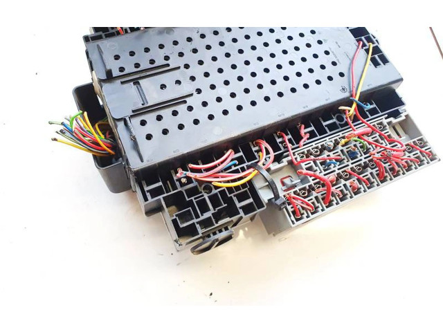 Блок предохранителей  08696040, 0945368   Volvo XC90    