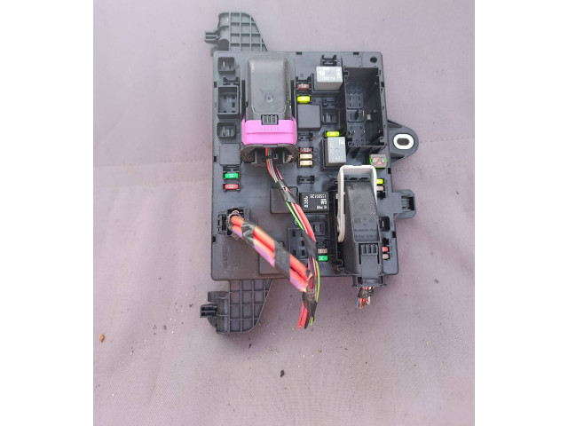 Pojistková skříňka 20957185, 365927271 Opel Zafira C 2011