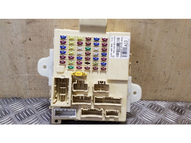 Блок предохранителей 954002P424   KIA Sorento    