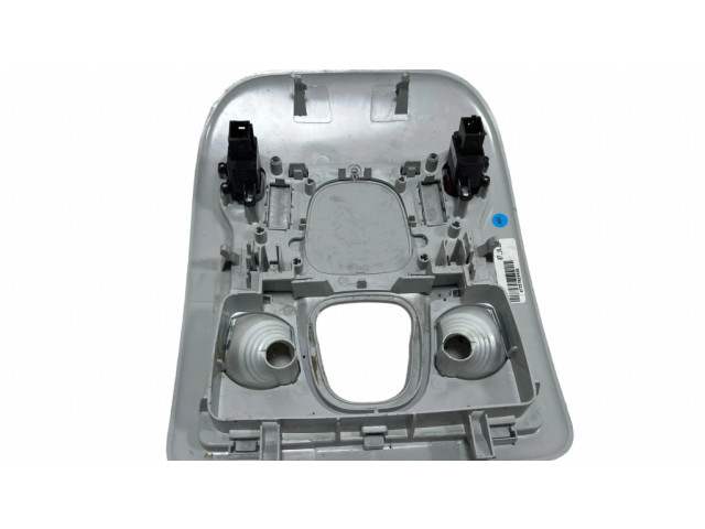 Фонарь освещения передних мест