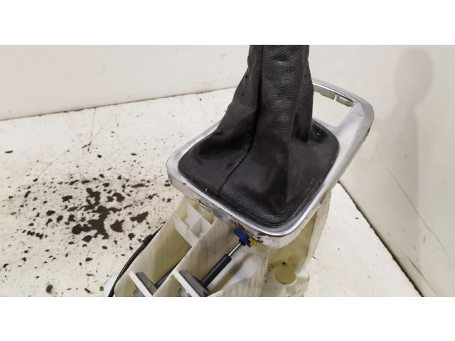 Механизм переключения передач (кулиса) (в салоне)