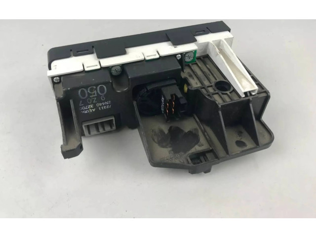 Блок управления климат-контролем 72311AE050 Subaru Outback