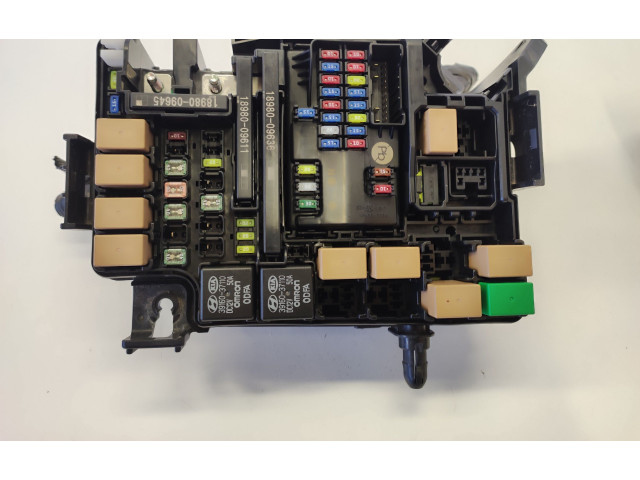 Блок предохранителей  91251J7081, 91251J708116   KIA Ceed    