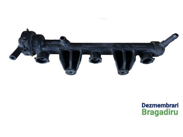 Топливная рампа Skoda Fabia Mk1 (6Y)