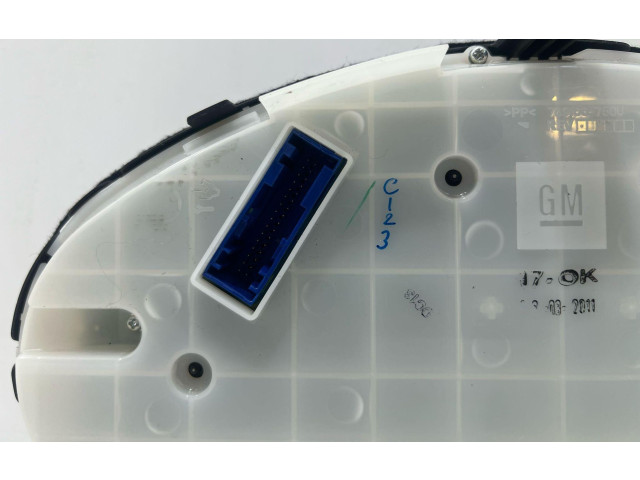 Панель приборов    Opel Meriva B       