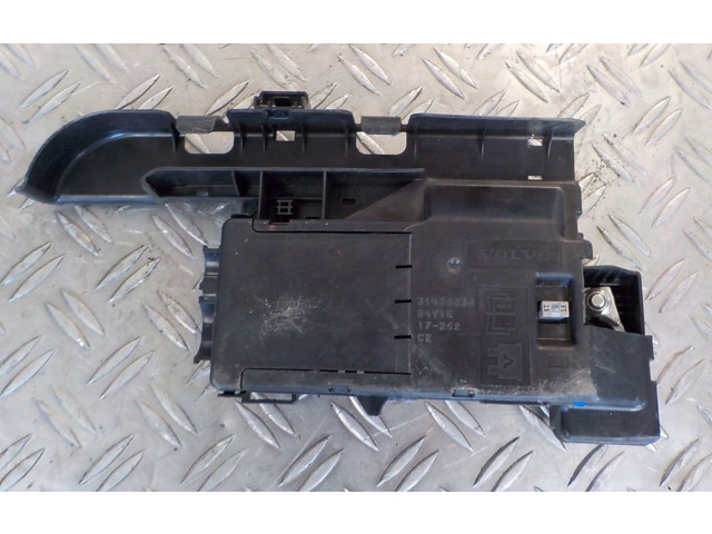 Блок предохранителей  32233798AE   Volvo S90, V90    