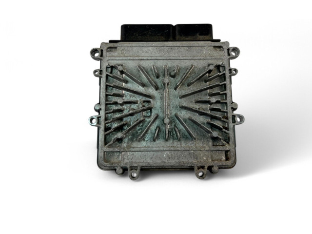 Блок управления двигателем Блок управления 30785100AB, 0281012765   Volvo V70