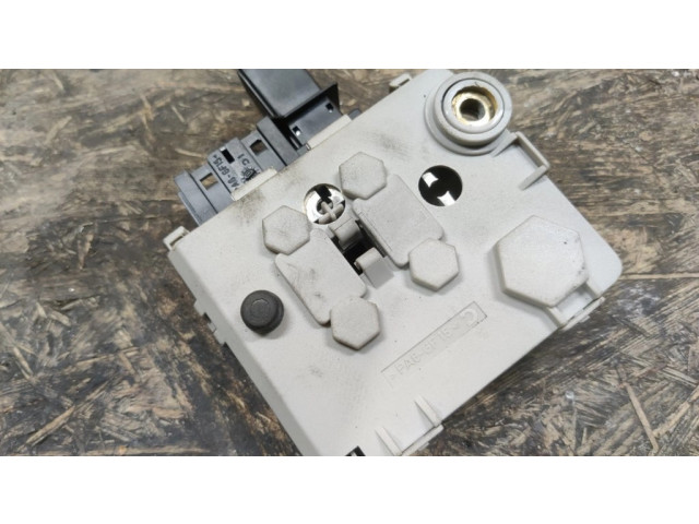 Узел подключения плюсовых проводов