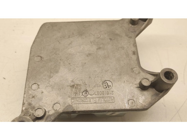 Узел подключения плюсовых проводов