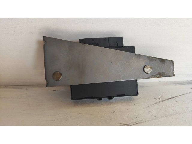 Блок управления MR445910, X2t32572 Mitsubishi Colt