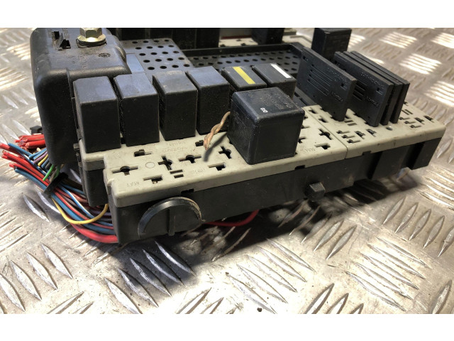 Блок предохранителей 9401802, 183653195 Volvo S80
