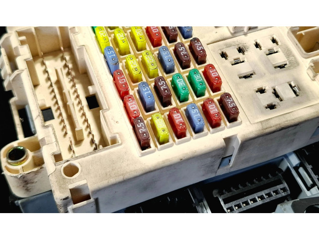 Блок предохранителей    Chevrolet TrailBlazer    