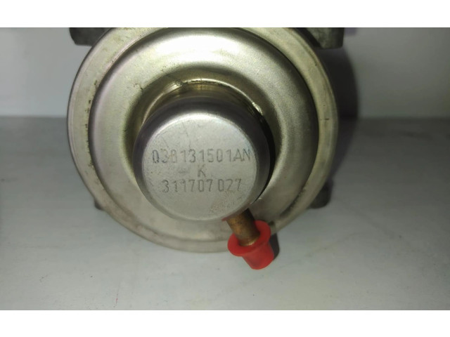 Pojistková skříňka Клапан EGR 038129637D   Seat Toledo III (5P) 2008