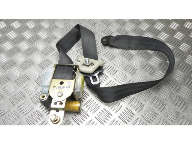 Передний ремень безопасности