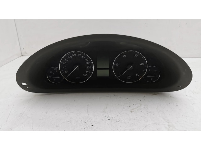 Přístrojová deska Mercedes-Benz C W203 2004 A2035404947