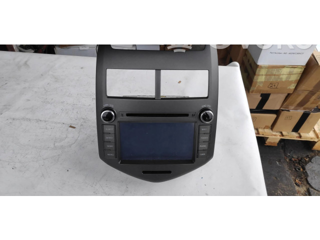 Экран/ дисплей / маленький экран    Chevrolet  Traverse III  2024 -  года