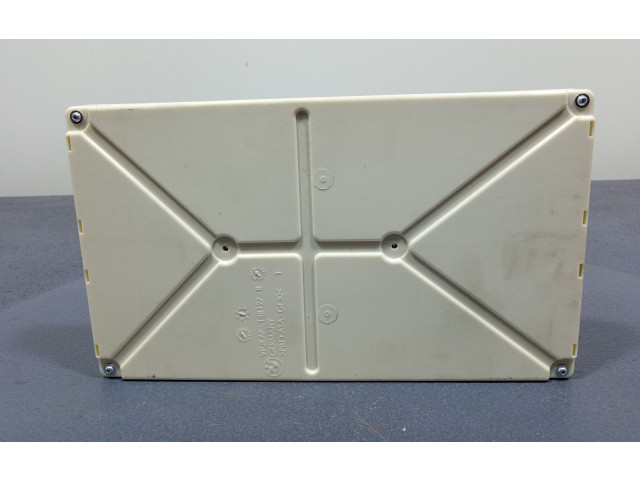 Блок предохранителей 5A86B86, 5A86B86 Alpine B3 B4 B5 B6 E90 E91 E92 E93