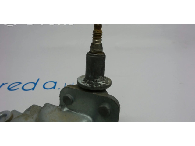 Моторчик заднего дворника 0390201408    Peugeot Partner