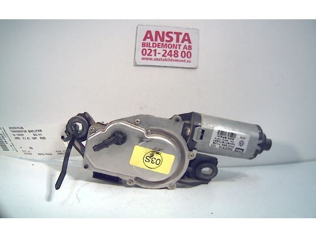 Моторчик заднего дворника 2K0955712B Volkswagen Caddy