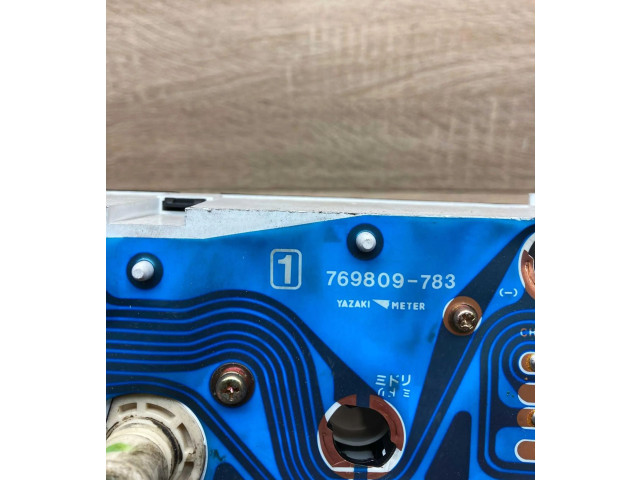 Панель приборов 769809783, BS40119050   Mazda 323 F       